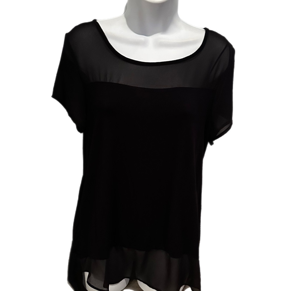 Vince Camuto black top